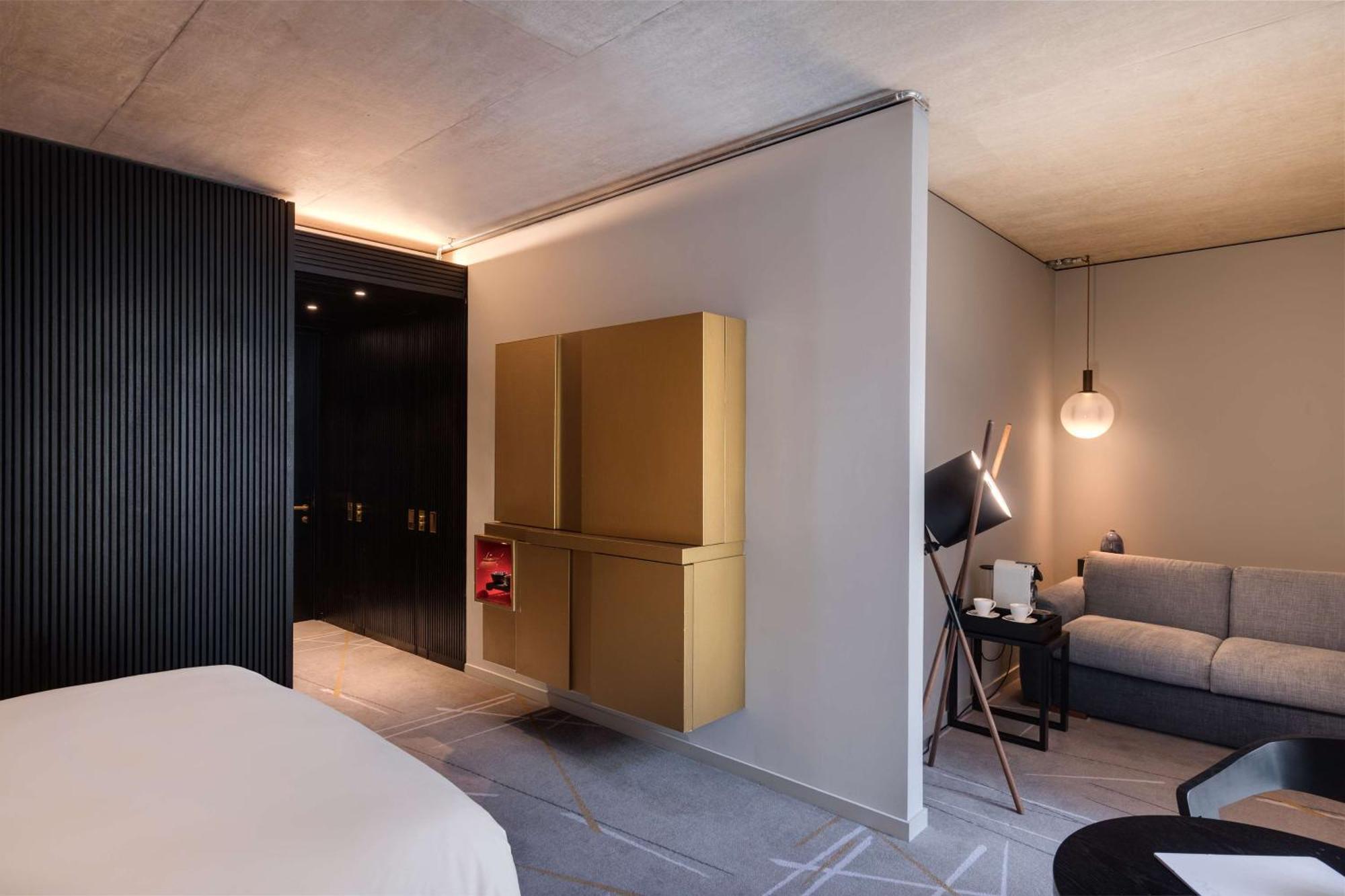 Nobu Hotel London Shoreditch Esterno foto Interior of a suite at the Mandarin Oriental