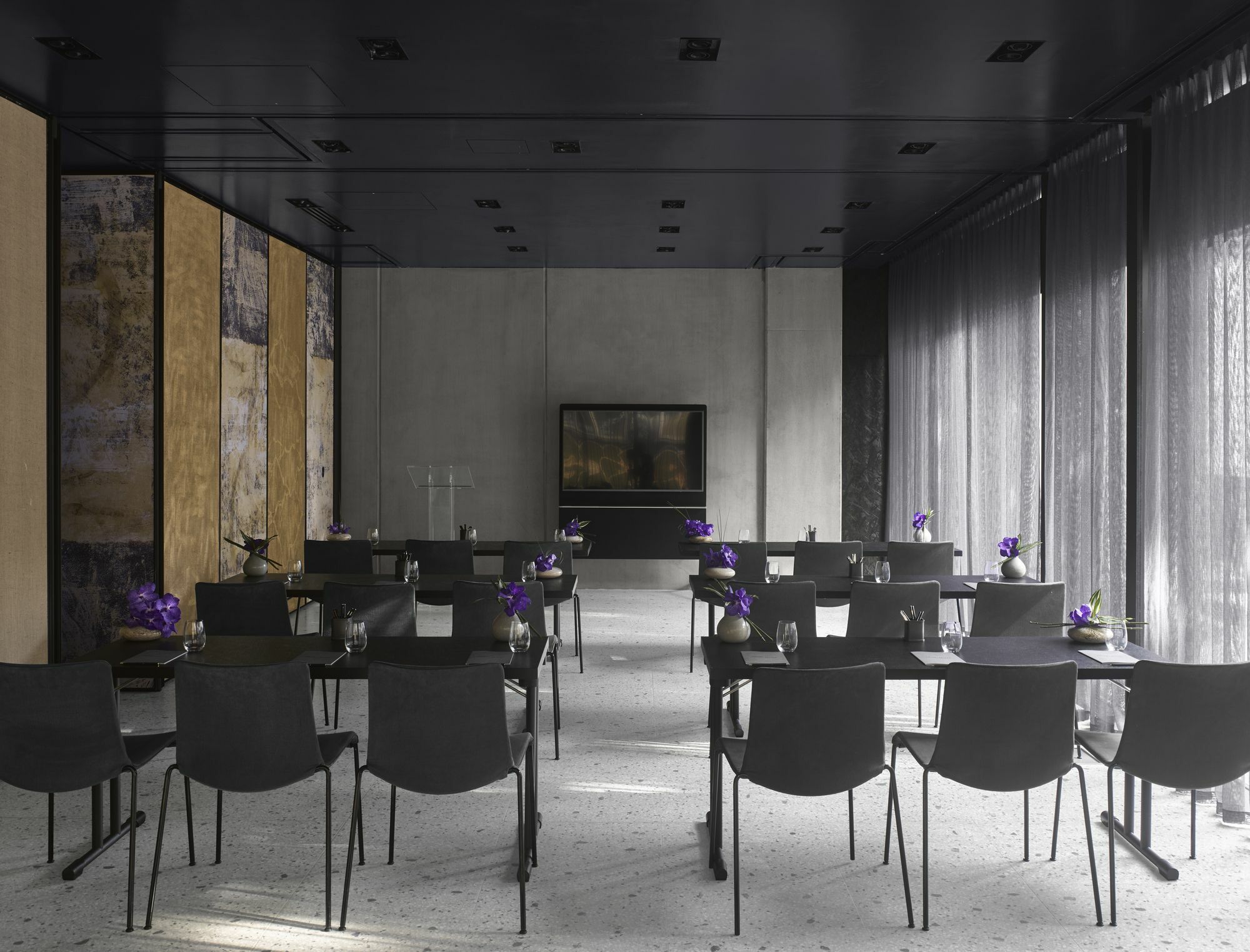 Nobu Hotel London Shoreditch Esterno foto The interior of the museum